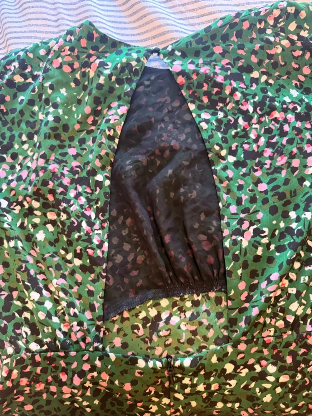 Topshop Green Floral Print Mini Dress UK 14 US 10 Flutter Sleeve Keyhole Back - Picture 6 of 9